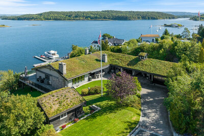 Ovenfra mot vannet