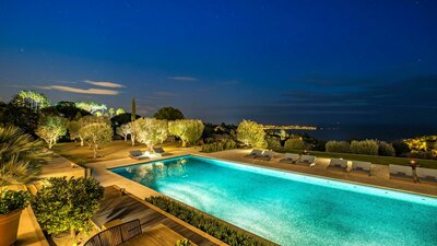 Lansa Main Villa Pool 12